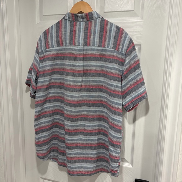 Columbia Men's Casual Short Sleeve Striped Button Down Shirt - Picture 6 of 7